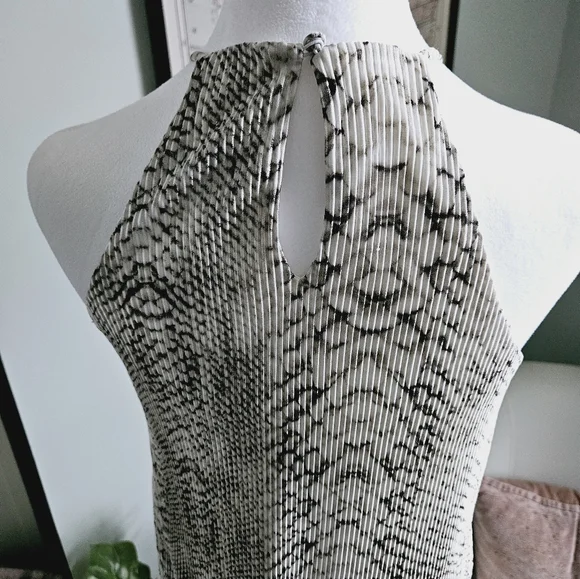 Allison Joy Halter Tank Top. Snakeskin pattern. Size XS - Picture 3 of 6